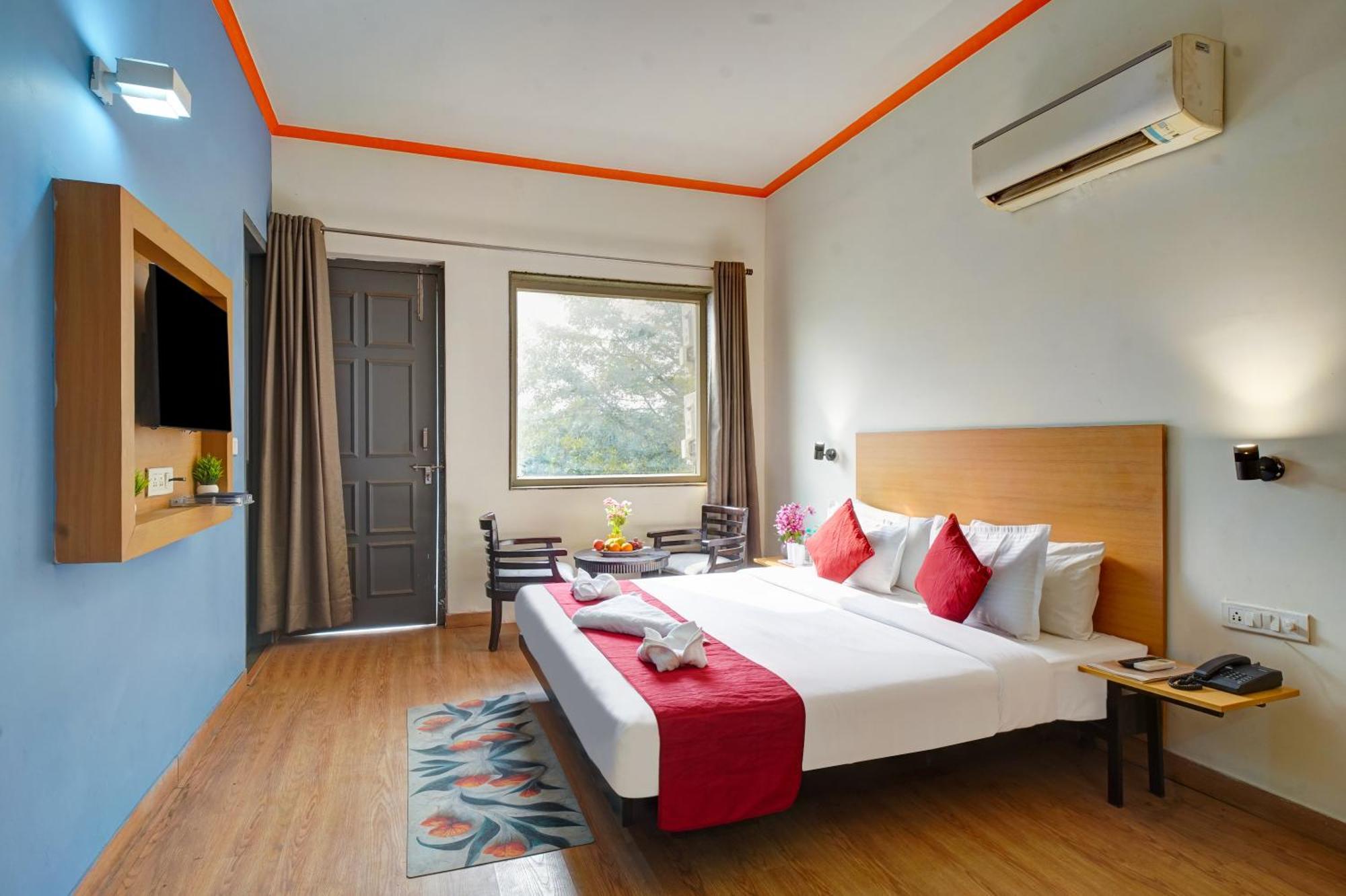 Hotel Noida Express Экстерьер фото