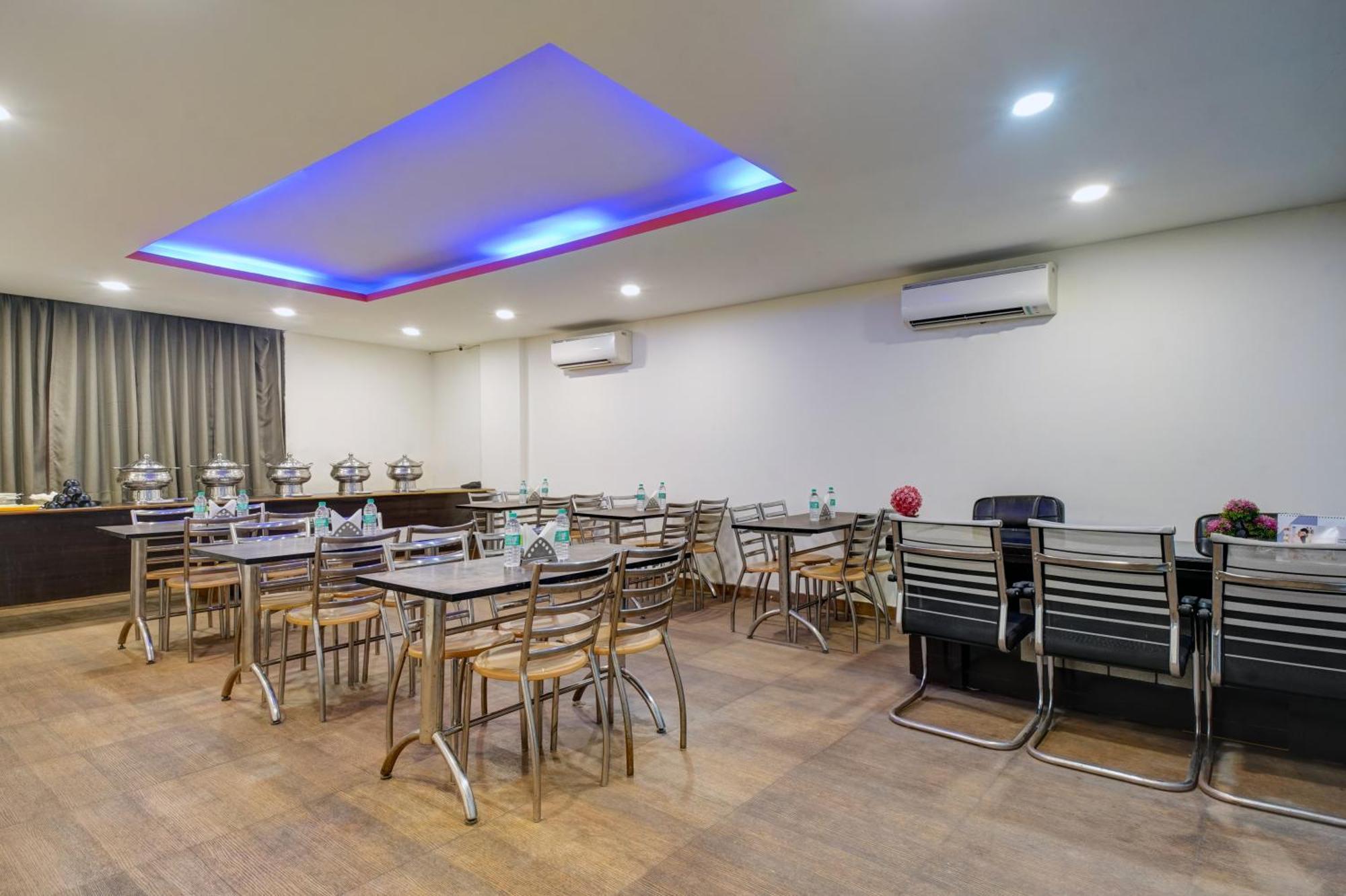 Hotel Noida Express Экстерьер фото