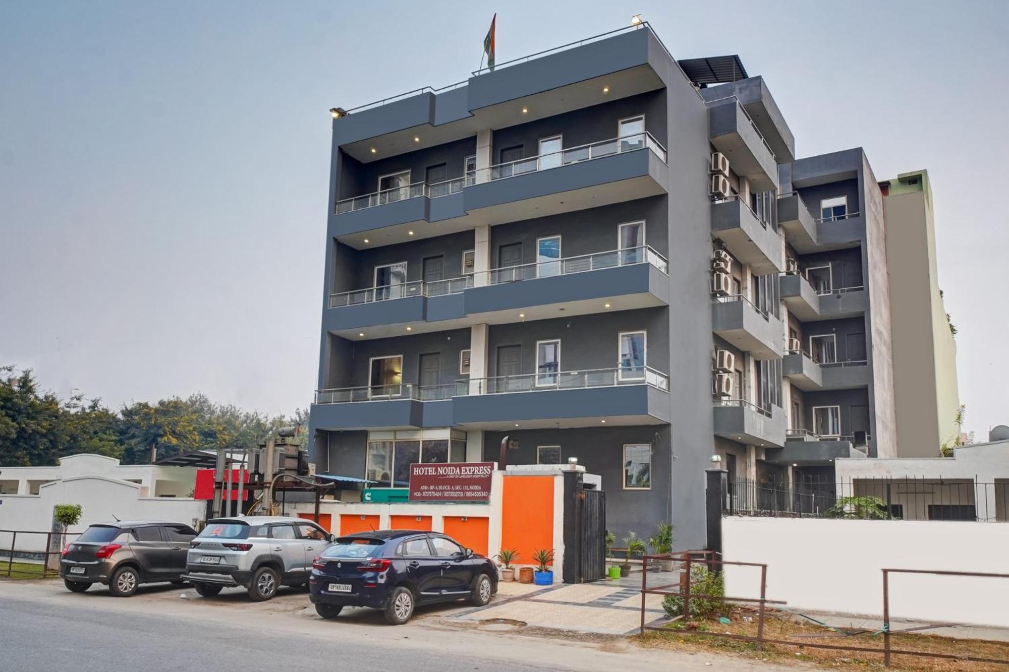 Hotel Noida Express Экстерьер фото