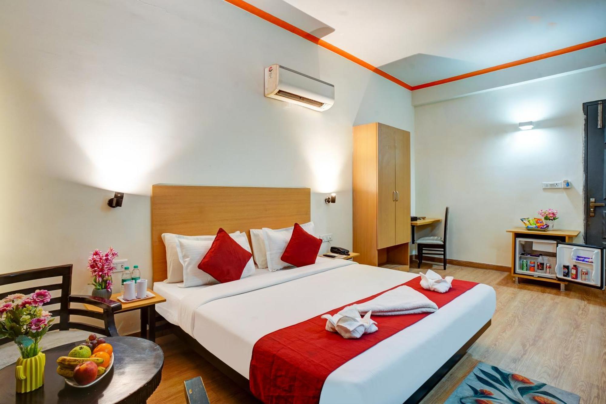 Hotel Noida Express Экстерьер фото