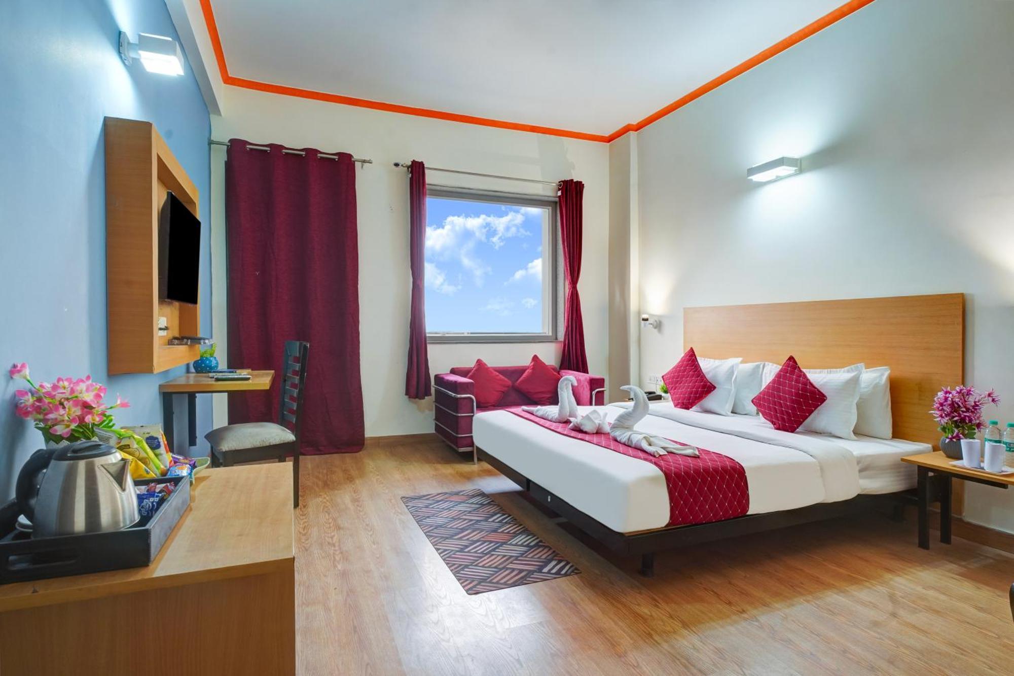 Hotel Noida Express Экстерьер фото