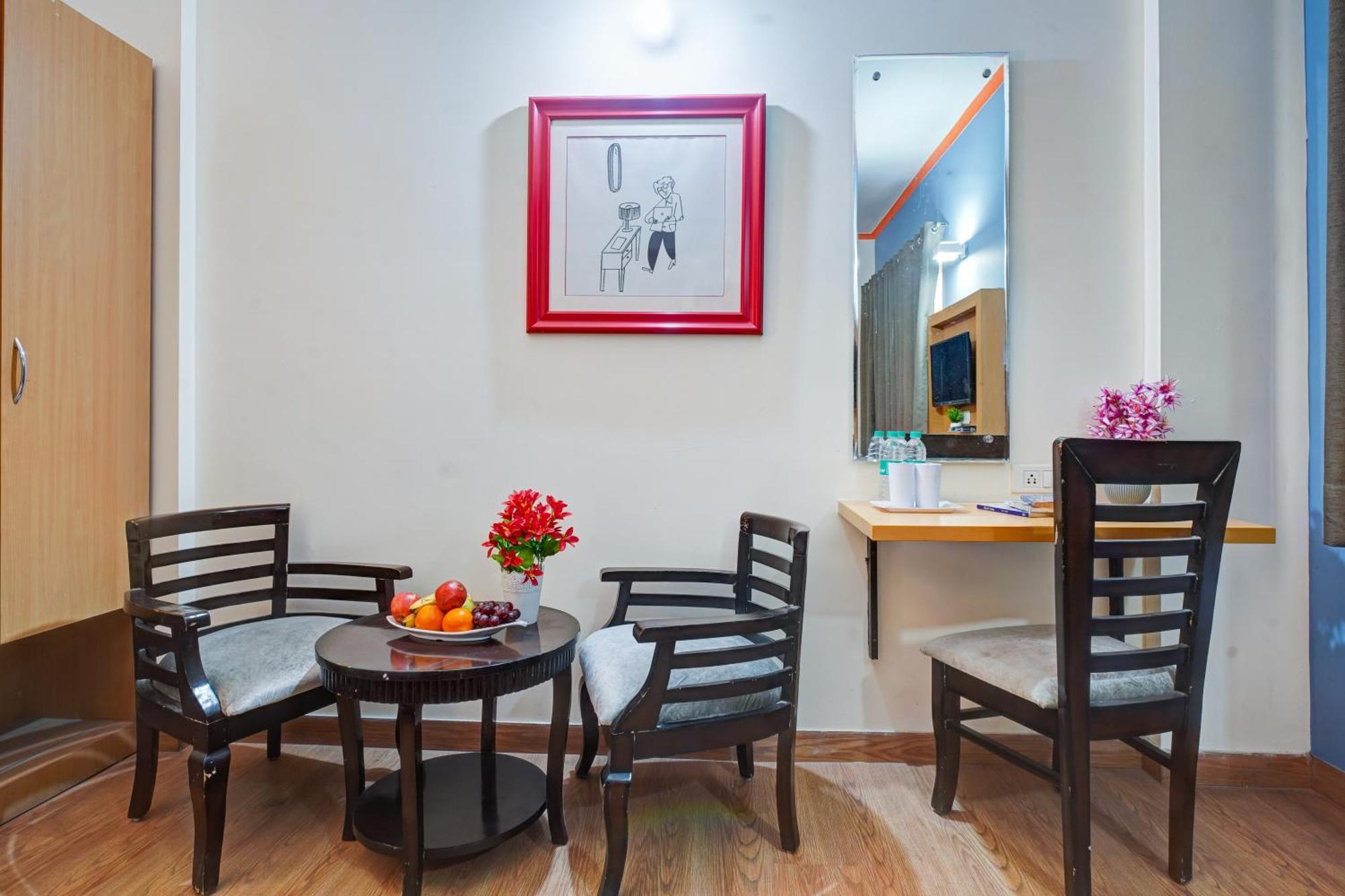 Hotel Noida Express Экстерьер фото