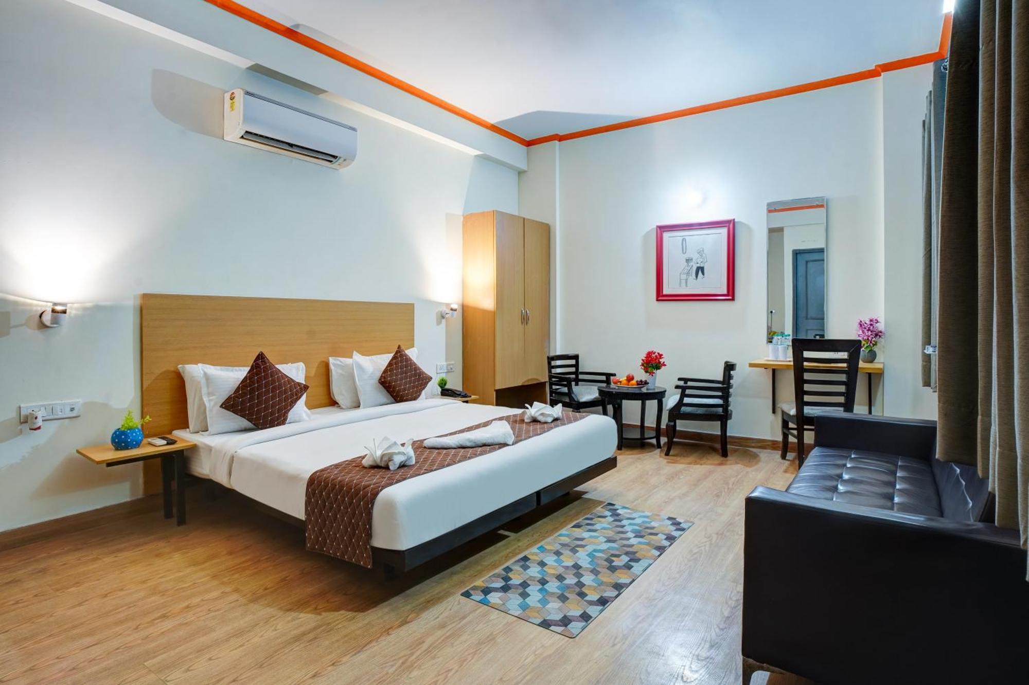 Hotel Noida Express Экстерьер фото