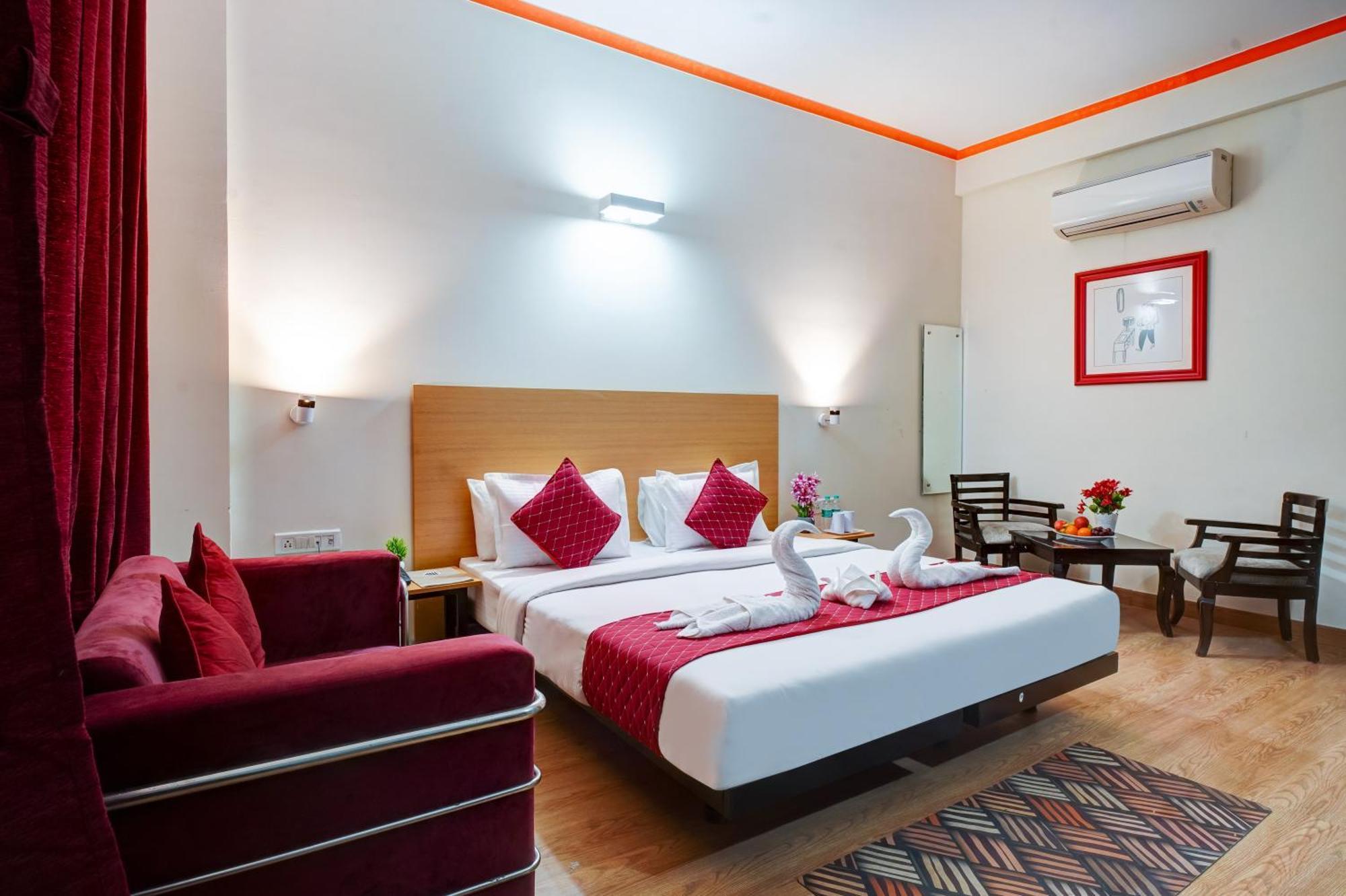 Hotel Noida Express Экстерьер фото