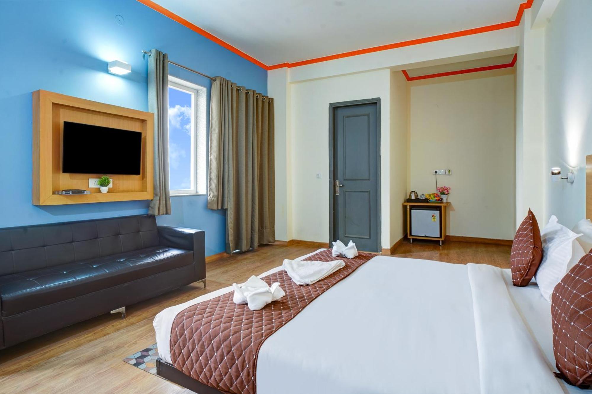 Hotel Noida Express Экстерьер фото