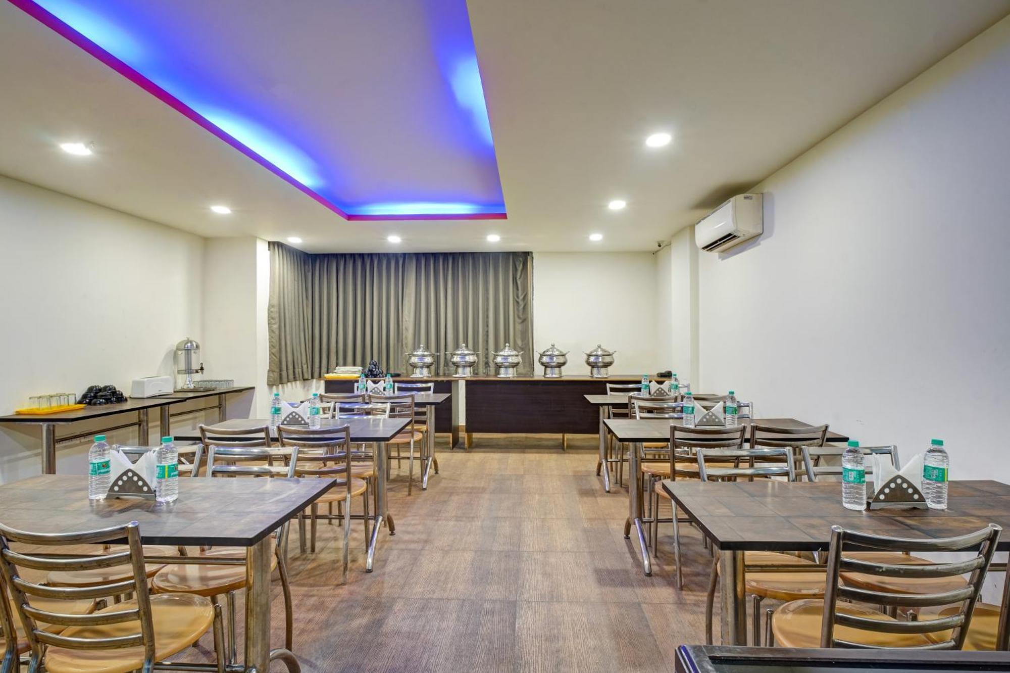 Hotel Noida Express Экстерьер фото