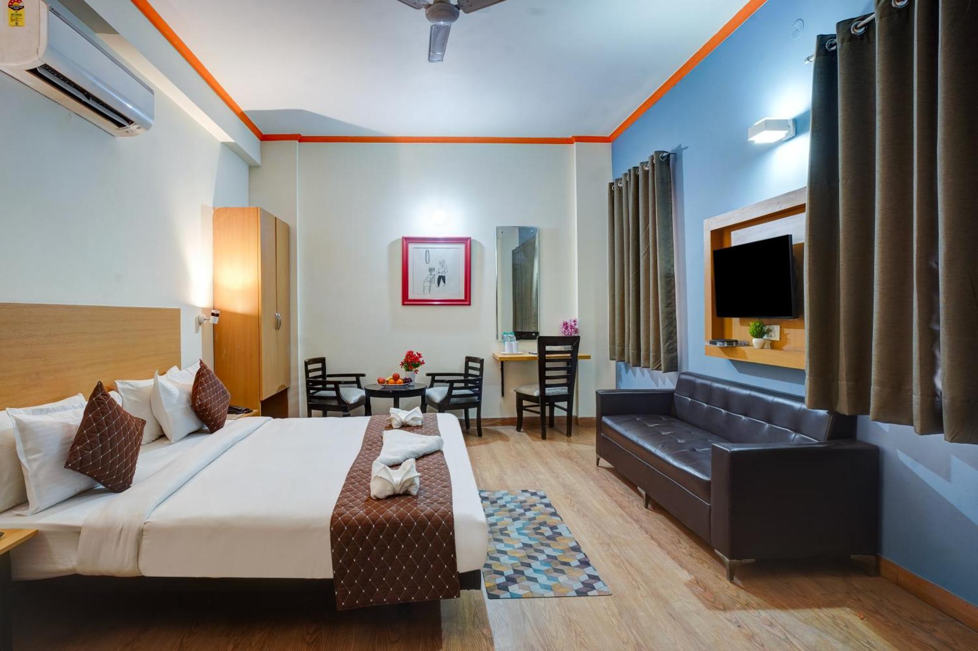 Hotel Noida Express Экстерьер фото