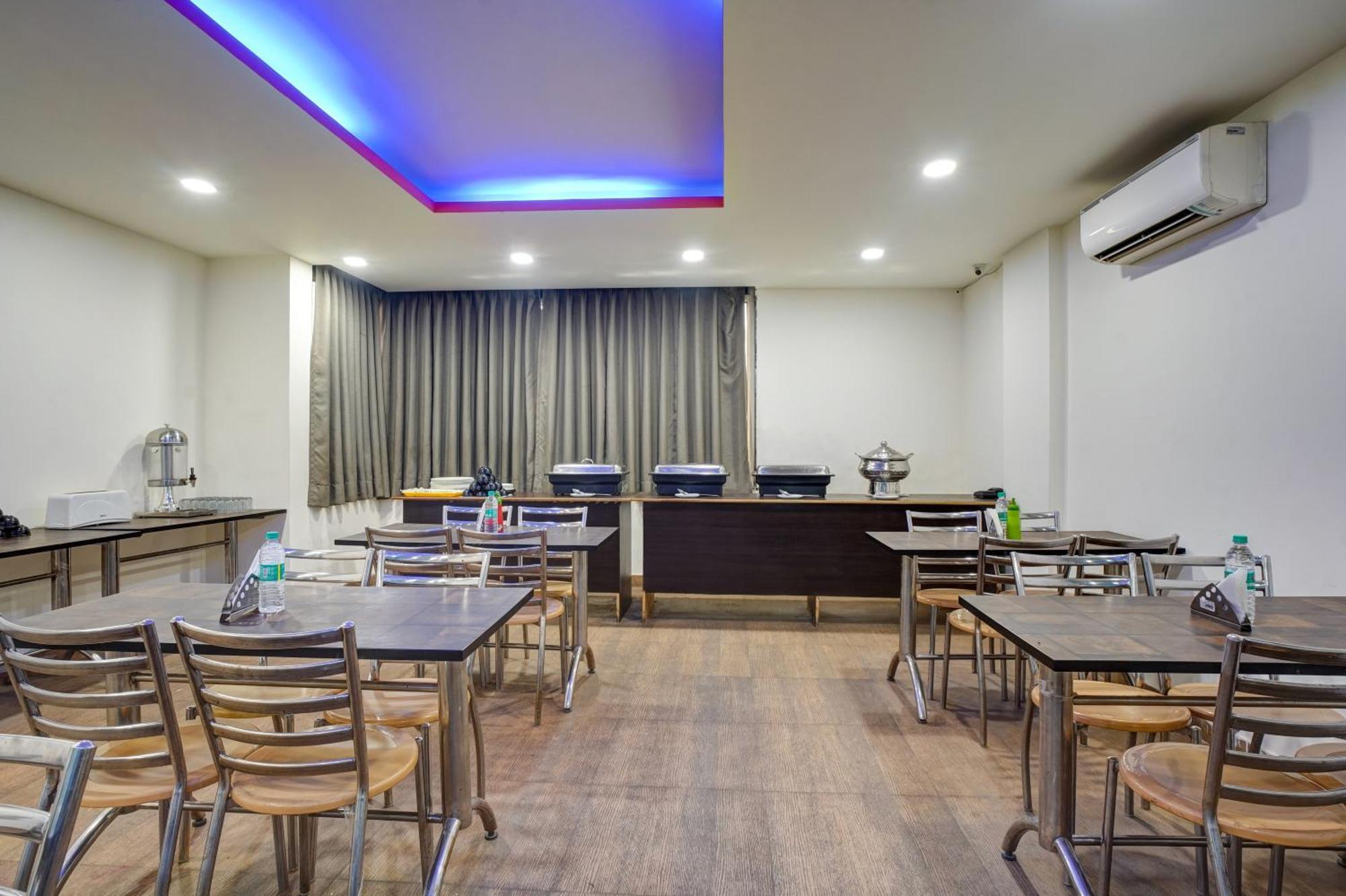 Hotel Noida Express Экстерьер фото